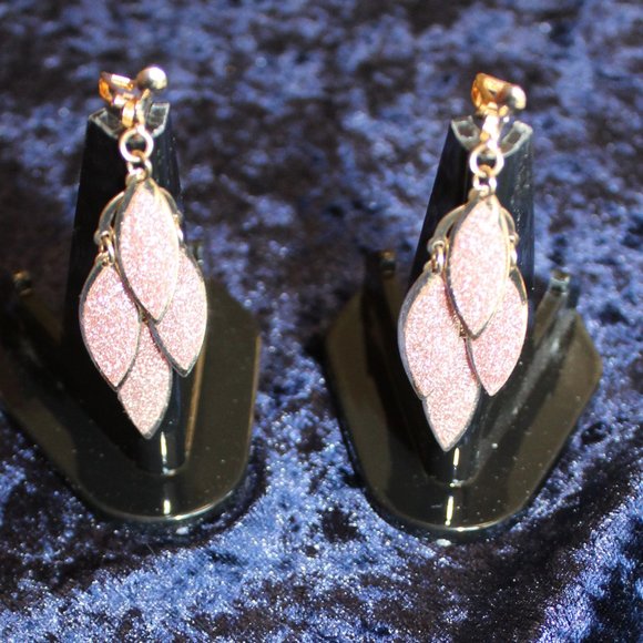 Pink Sparkling Leaf Clip Earings - Picture 1 of 4